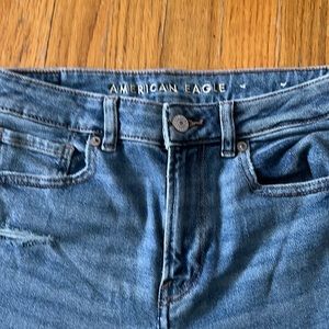 American Eagle Mom Jeans 👖